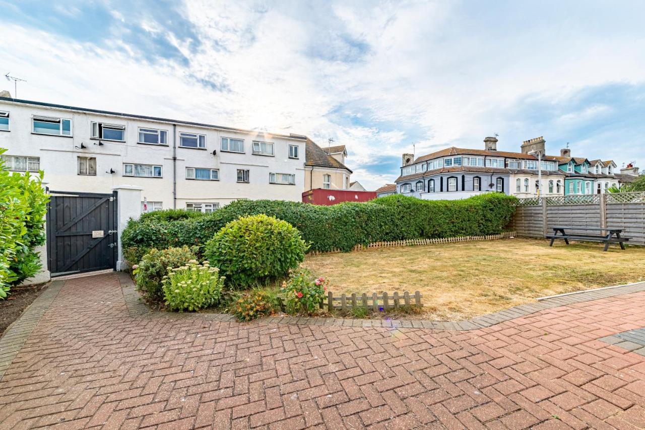 Apartamento Greyfriars Clacton-on-Sea Exterior foto